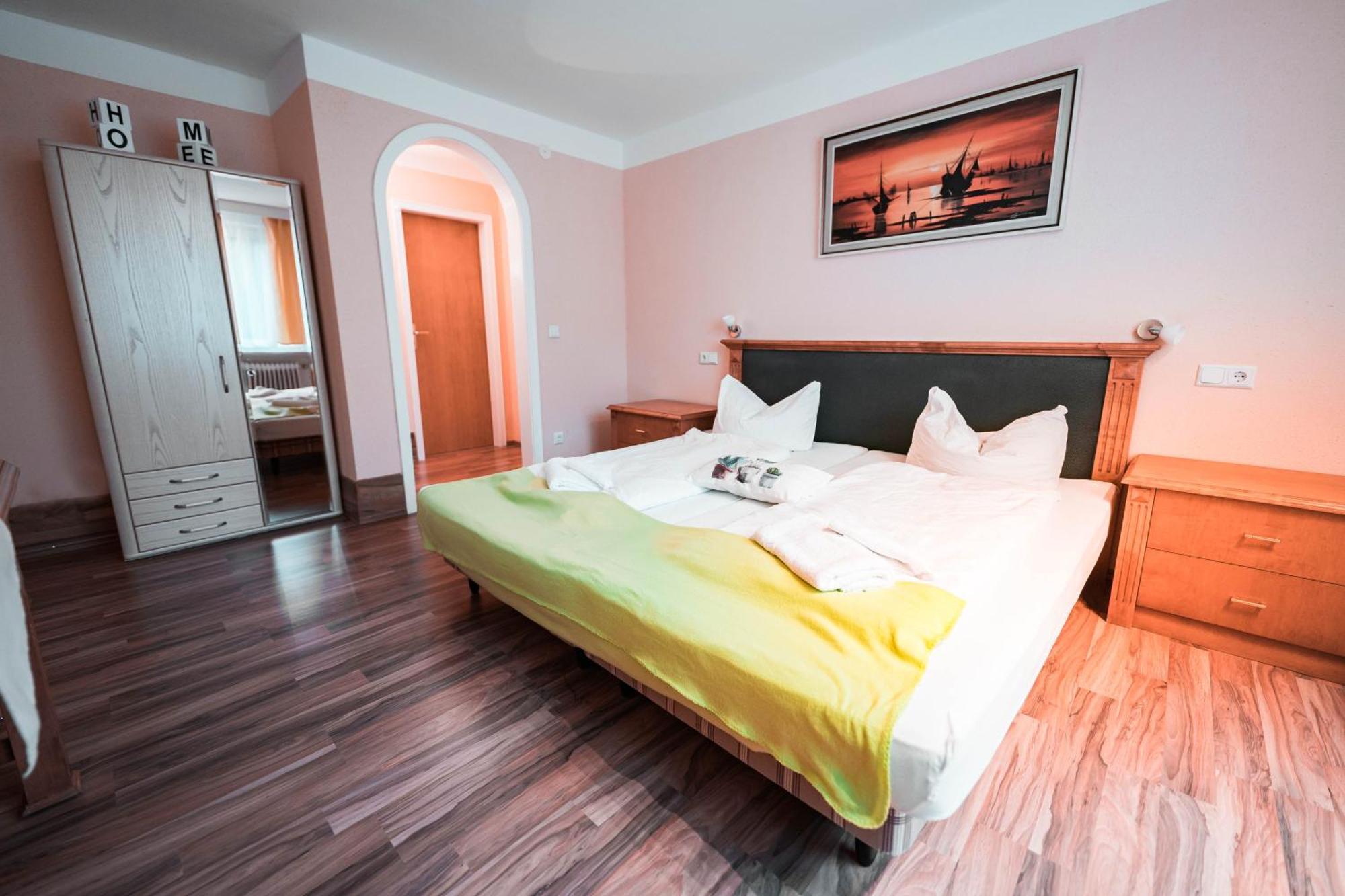 Hostel & Hotel Braunlage Exterior photo